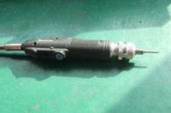 Electronic screw driver